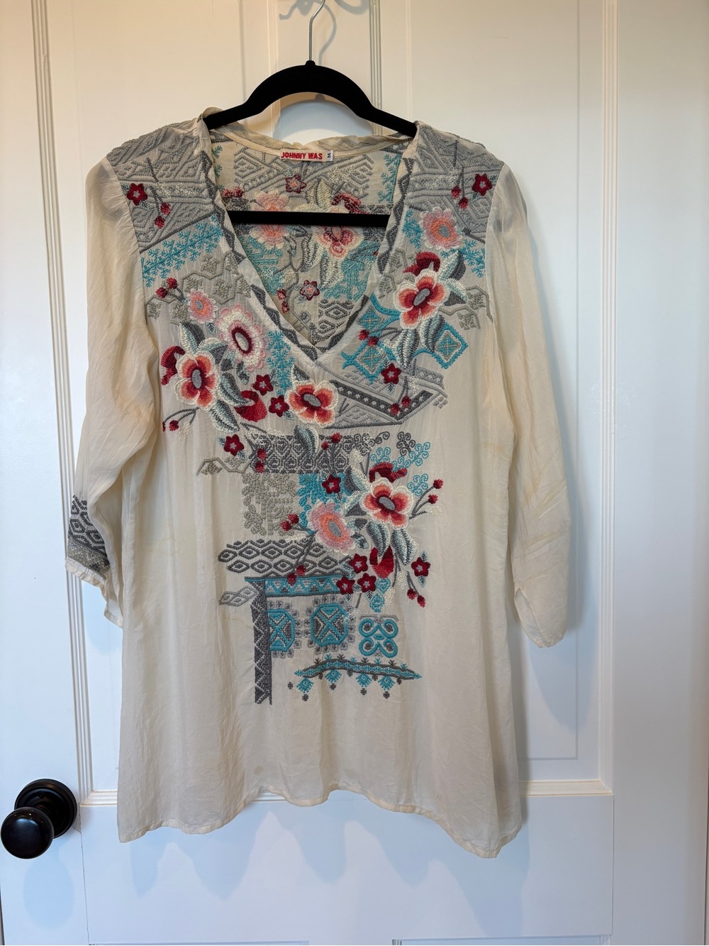 Johnny Was Cream Embroidered V-Neck Tunic